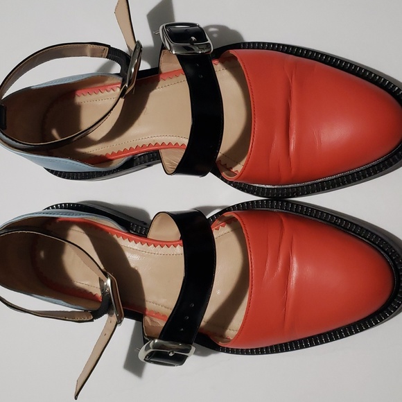 Inch2 Closed Toe Candy Sandals - Picture 2 of 10